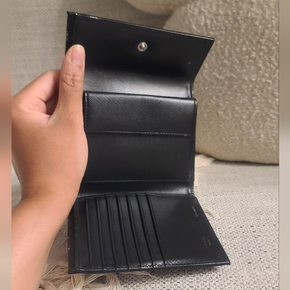 Prada Black Wallet - Picture 5 of 10